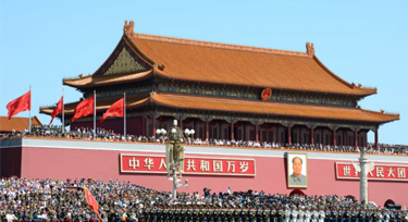 祝賀抗戰(zhàn)勝利70周年大閱兵圓滿成功 LED點(diǎn)光源廠家向戰(zhàn)士們致敬!