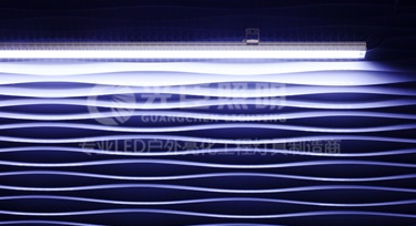 選顏色也有大學(xué)問，LED洗墻燈綠光白光哪種照射得遠(yuǎn)?