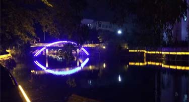 學院亮化 LED洗墻燈打造出美麗西湖的感覺