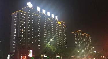 投入使用多月 LED線條燈環(huán)保、穩(wěn)定又耐用！