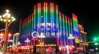 甘肅商場(chǎng)外墻亮化，全彩線條燈屏效果