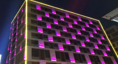 石家莊公寓樓體亮化，光臣led七彩洗墻燈效果分享